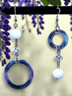 Asymmetrical Ombre Circle Dangle Earrings | Mixed Media